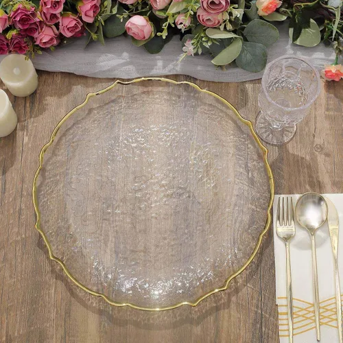 Vista 2 de Efavormart - Paquete de 8 platos de vidrio transparente de 13 pulgadas con borde festoneado dorado metálico; placas inferiores festoneadas