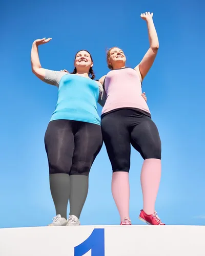 Vista 5 de Aoliks Calcetines de compresión de talla grande para pantorrillas anchas, extra grandes hasta la rodilla, calcetines de apoyo alto para mujeres