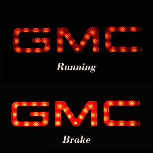 Vista 3 de Cubiertas de receptor de enganche con luz LED Autogem, cubierta de enganche GMC oficialmente licenciada (cromado)