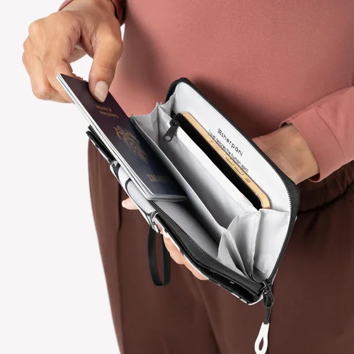 Vista 65 de Sherpani Tulum, cartera grande de nailon con cremallera alrededor, cartera con tarjetero organizador para mujer