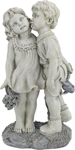 Vista 2 de Jóvenes novios: estatua de jardín de niños besando