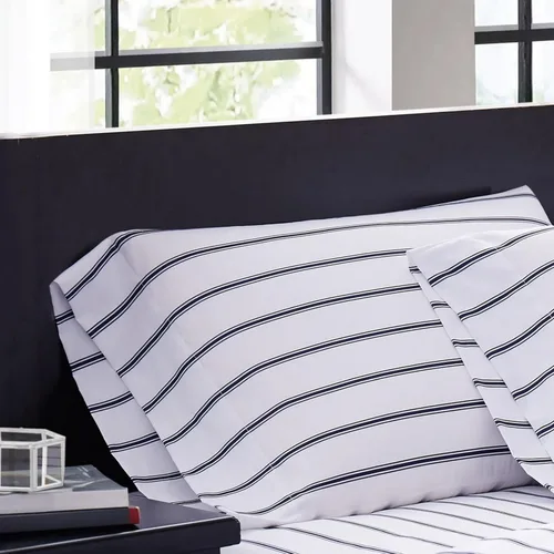 Vista 3 de Truly Soft Everyday - Juego de sábanas de microfibra y fundas de almohada, colección Ticking Stripe, color blanco y azul marino, (SS3864WNTW-4700)