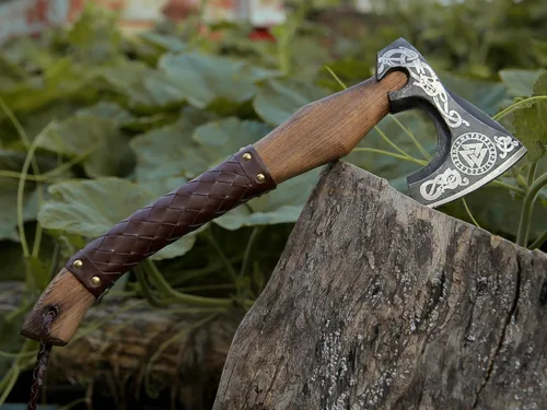 Vista 9 de ANCILLA Hacha vikinga de 16 pulgadas para camping, hecha de hoja de acero al carbono forjada a mano y mango de palisandro, el hacha viene con funda