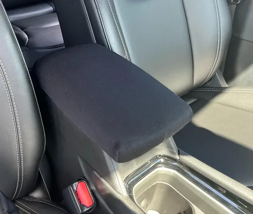 Vista 2 de Cubierta de consola de neopreno para Jeep Grand Cherokee y L 2021-2026 Negro