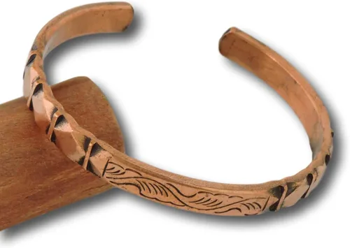Vista 7 de Pulsera tibetana de cobre hecha a mano de Nepal
