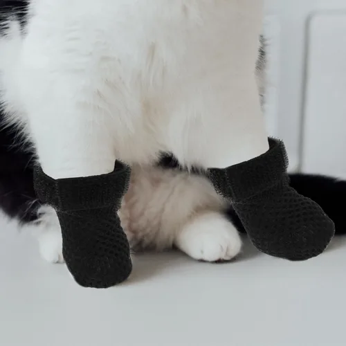 Vista 9 de Ipetboom Tapas de garra de gato, paquete de 4 fundas ajustables para pies de gato, protectores de patas, zapatos para alimentación, medicamentos