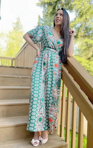 Vista 2 de CCTOO Vestido largo de verano para mujer, estilo casual, bohemio, floral, cuello en V, manga corta, con volantes, con abertura, vestido largo