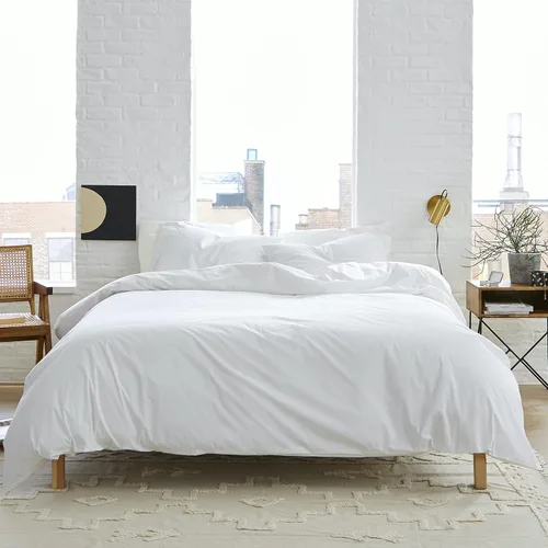 Vista 9 de Brooklinen Juego de sábanas de satén, juego de sábanas de algodón tamaño Queen, color crema, 3 piezas, suave, 480 hilos
