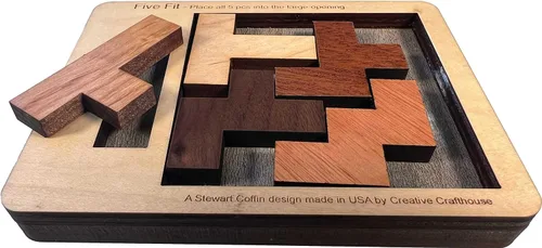 Vista 6 de Rompecabezas de madera Martin's Menace - Desafiante rompecabezas para adolescentes y adultos, fabricado en Estados Unidos