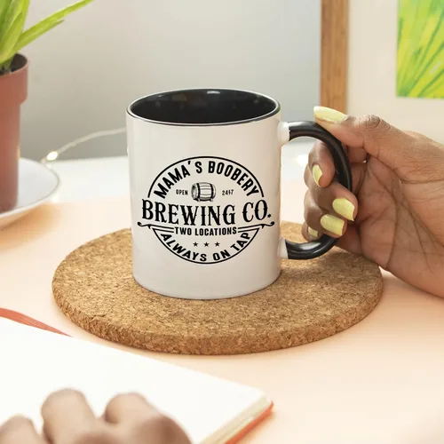 Vista 5 de YouNique Designs Taza de café con texto en inglés "Mamas Boobery Always on Tap", 11 onzas, regalos para nuevas madres después del nacimiento