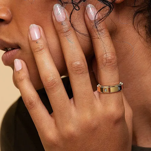 Vista 2 de Kainier Anillos de ansiedad chapados en oro de 14 quilates, piedras de circonita cúbica, anillos giratorios para mujeres y hombres, anillos