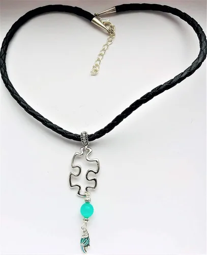 Vista 4 de Blue Parrot Bird, Puzzle, Fiber Glass Necklace Sterling Silver Chain Ends Black Leatherette