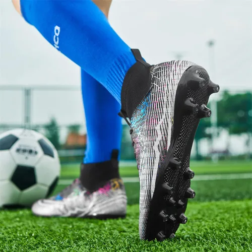 Vista 7 de FREEAJING Zapatos de fútbol para hombre, botas de fútbol de caña alta, zapatos de pinchos, zapatos de fútbol profesional, atlético, fútbol sala