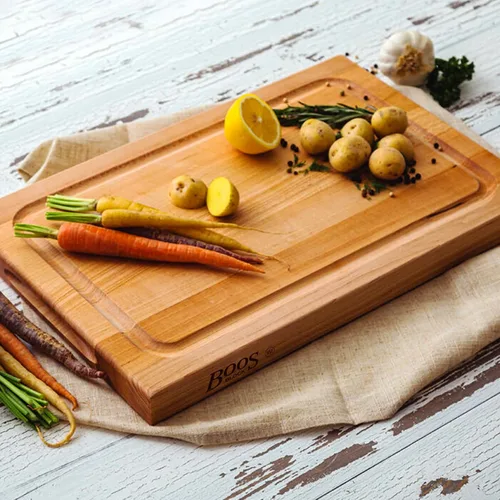 Vista 9 de John Boos BBQ Series Tabla de cortar rectangular de madera de arce de 18 x 12 pulgadas, 1.5 pulgadas de grosor, bloque de carnicero reversible
