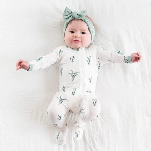 Vista 77 de KYTE BABY Pies unisex con cierre de cremallera, rayón hecho de bambú, 0-24 meses