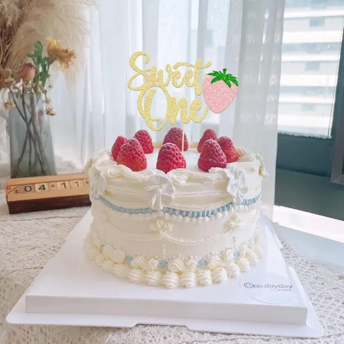 Vista 6 de Gyufise 1 pieza de fresa Sweet One Cake Topper Glitter First Birthday Strawberry Cake Pick para el tema de fruta dulce, baby shower, fiesta