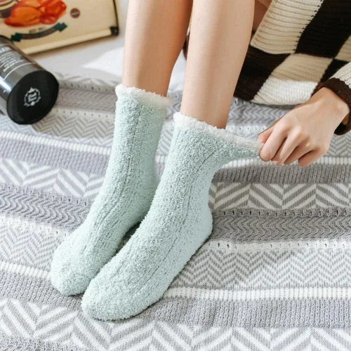 Vista 5 de ENASGLOO 6 pares de calcetines mullidas de microfibra para mujer, calcetines mullidas para dormir en invierno