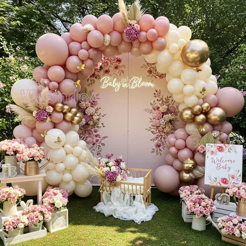 Vista 3 de Kit de arco de globos rosa, blanco y dorado champán, kit de guirnalda de globos de doble relleno, color rosa polvoriento, con mariposas para feliz