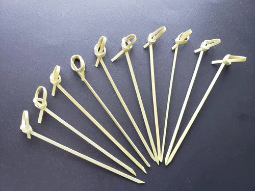 Vista 2 de Gmark Púas de cóctel de bambú de 4.5 pulgadas, 300 unidades, brochetas de nudo de bambú, puntas trenzadas con nudo en bucle perfectas para cócteles
