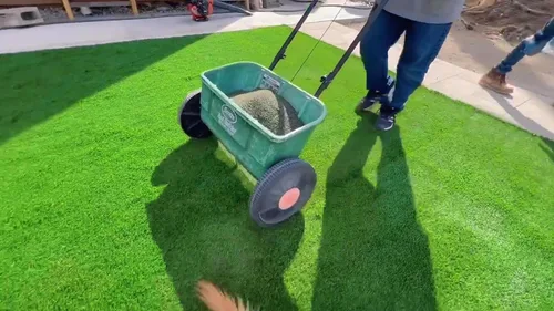 Vista 5 de Petgrow Todas las alfombrillas de césped para césped artificial y césped sintético, relleno premium sin sílice, 50 libras