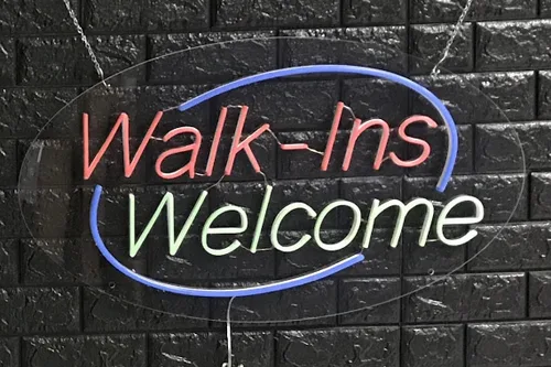Vista 4 de Walk ins Welcome - Letrero de neón LED de 28 pulgadas de largo x 16 pulgadas de alto #34085