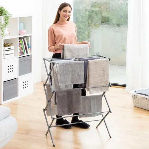 Vista 4 de Tendedero Metálico Plegable y Extensible con 3 Alturas Cloxy InnovaGoods 11 barras