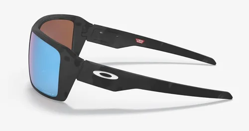 Vista 4 de Oakley Lentes de sol de doble filo, camuflaje negro mate con lente polarizada Prizm Deep H2O, Mate negro