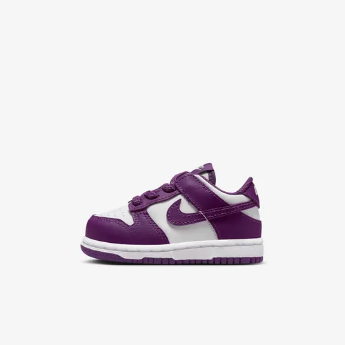 Vista 703 de Nike Kid's Dunk Low Sneaker