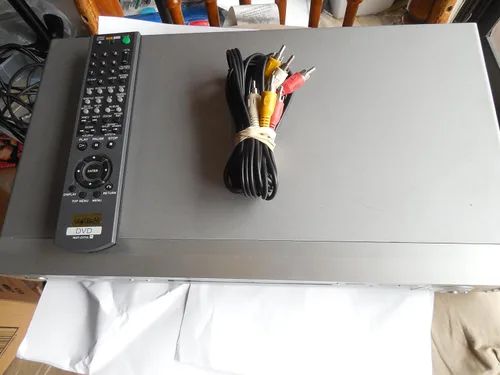Vista 3 de Sony DVP-NS715P Reproductor de DVD de escaneo progresivo