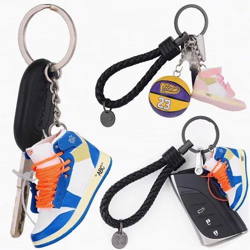 Vista 4 de MPK Llavero de tenis 3D para hombres y mujeres retro en un hermoso paquete, regalo perfecto para el día de San Valentín y novia