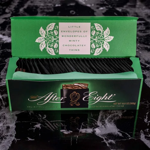 Vista 3 de Nestle After Eight, Dark Mint Thins (30 Mints - 10.5 oz/300 g, PACK - 3)