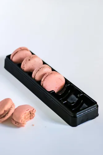 Vista 3 de Vend Exchange - Recipientes de plástico transparente para macarrones, se adapta a 6 macarons (paquete de 15)