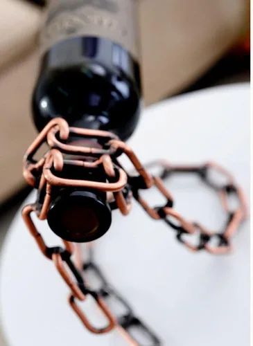 Vista 2 de Soporte para botella de vino de hierro mágico para regalo (cadena de hierro)