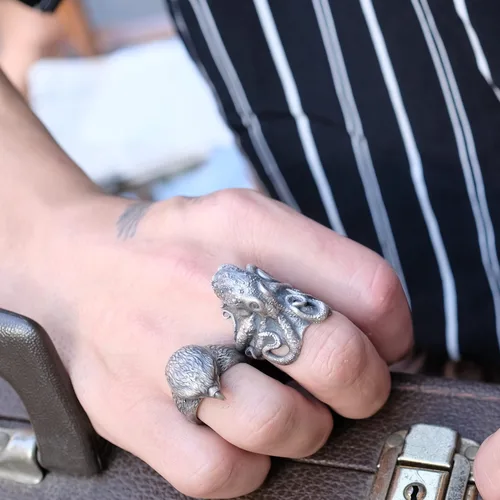 Vista 8 de BySilverStone Jewelry - Anillo hecho a mano de pulpo de plata de ley para hombre, anillo de motociclista animal de pulpo, joyería de plata