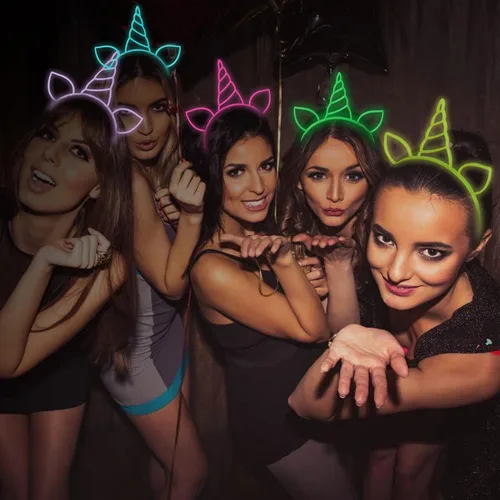 Vista 4 de Suyegirl Diadema de unicornio para niñas, diademas de unicornio que brillan en la oscuridad, diademas de plástico para fiestas, cumpleaños
