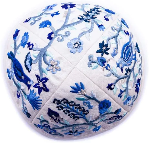 Vista 7 de Yair Emanuel Kipá Yarmulkes & Sombrero Yemenita Judaica Bordado Kipá Azul Flores y Pájaros (Paquete)