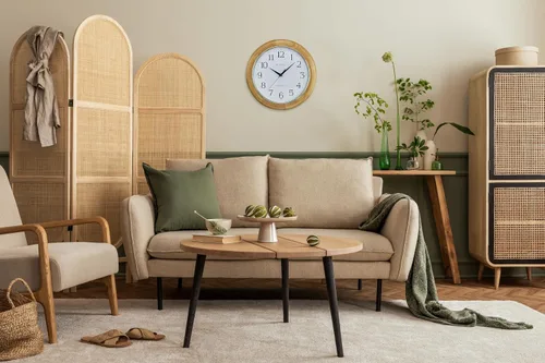 Vista 4 de Bulova C5005 Reloj de pared analógico atómico de madera Establece automáticamente la hora Grandes números romanos Funciona con pilas Diseño