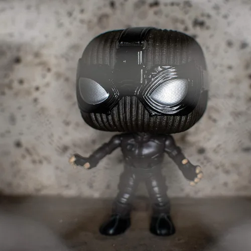 Vista 2 de Funko Pop! Marvel: Spider-Man Far from Home - Traje sigiloso de Spider-Man, multicolor, estándar