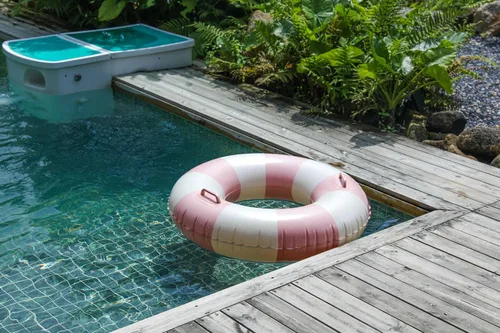 Vista 6 de Anillo de natación grande con asas para niños y adultos, tubos interiores de piscina clásicos a rayas de 35 pulgadas, flotadores inflables