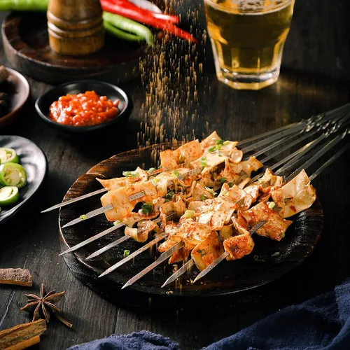 Vista 5 de Brochetas de metal para parrilla, paquete de 50 brochetas de 14.8 pulgadas, brochetas planas para barbacoa, juego de brochetas reutilizables