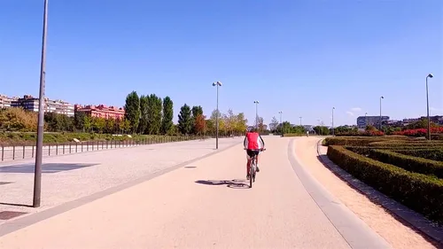 Vista 7 de Virtual Cycle Rides DVD - Madrid, Spain - for Indoor Cycling, Treadmill and Running Workouts