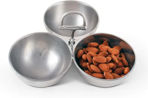 Vista 3 de Arthur Court Equestrian Horse - Juego de 3 tazones de nueces para dulces, aluminio fundido pulido a mano, 5.5 pulgadas de alto x 9 pulgadas de ancho
