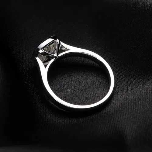 Vista 3 de Raivari Anillos de compromiso de moissanita, anillos de compromiso solitario redondos de 123 quilates con bisel de 123 quilates en plata de ley