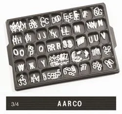 Vista 2 de Tablero de letras intercambiable para interiores cerrados de 36 x 24 pulgadas, de una puerta, color gris