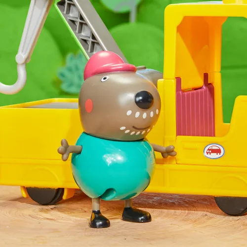 Vista 11 de Peppa Pig Juego de vehículos de construcción y figuras de camión de remolque del abuelo, juguetes preescolares para niños y niñas de 3 años