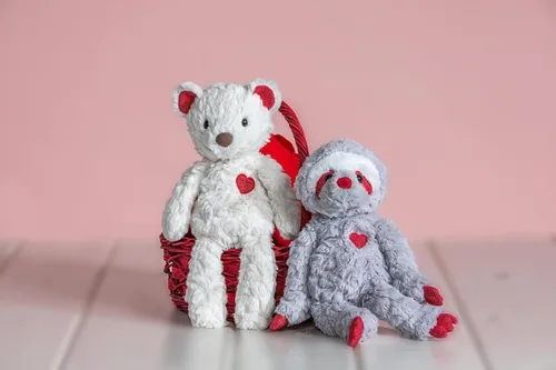 Vista 6 de Mary Meyer Colección de masilla de peluche, juguete suave, 11 pulgadas, perezoso corazón