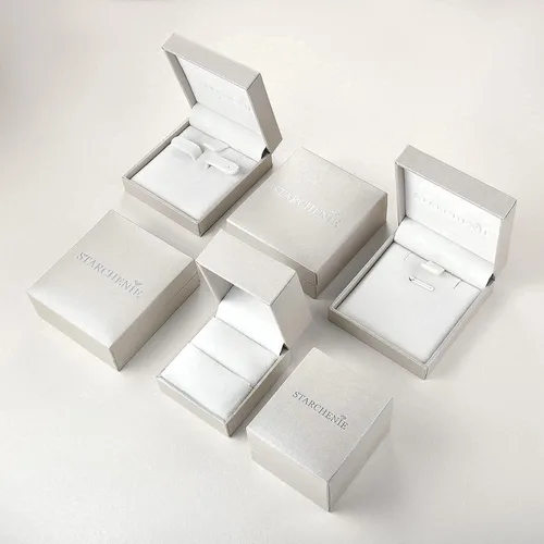Vista 7 de STARCHENIE Collar con inicial para mujer, plata de ley, 26 letras del alfabeto, colgante de flor de rosa, regalos para familiares, hermanas y amigas