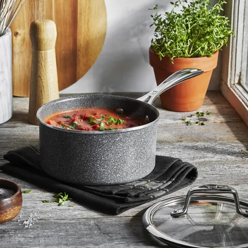 Vista 6 de ZWILLING Vitale - Sartén antiadherente de 1 cuarto de galón con tapa, utensilios de cocina de aluminio, sartén para cocinar todos los días