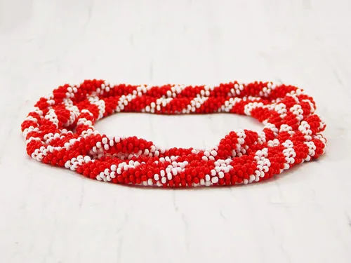 Vista 2 de HANDMADE 3 strand bohemian wrap necklace Extra long Original beaded lariat red white accessories