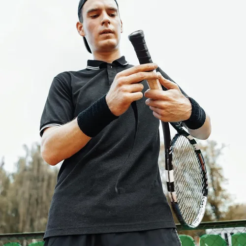 Vista 3 de Jerify 24 piezas de cinta adhesiva para raqueta de tenis, cinta adhesiva precortada para raqueta de bádminton con comodidad aterciopelada